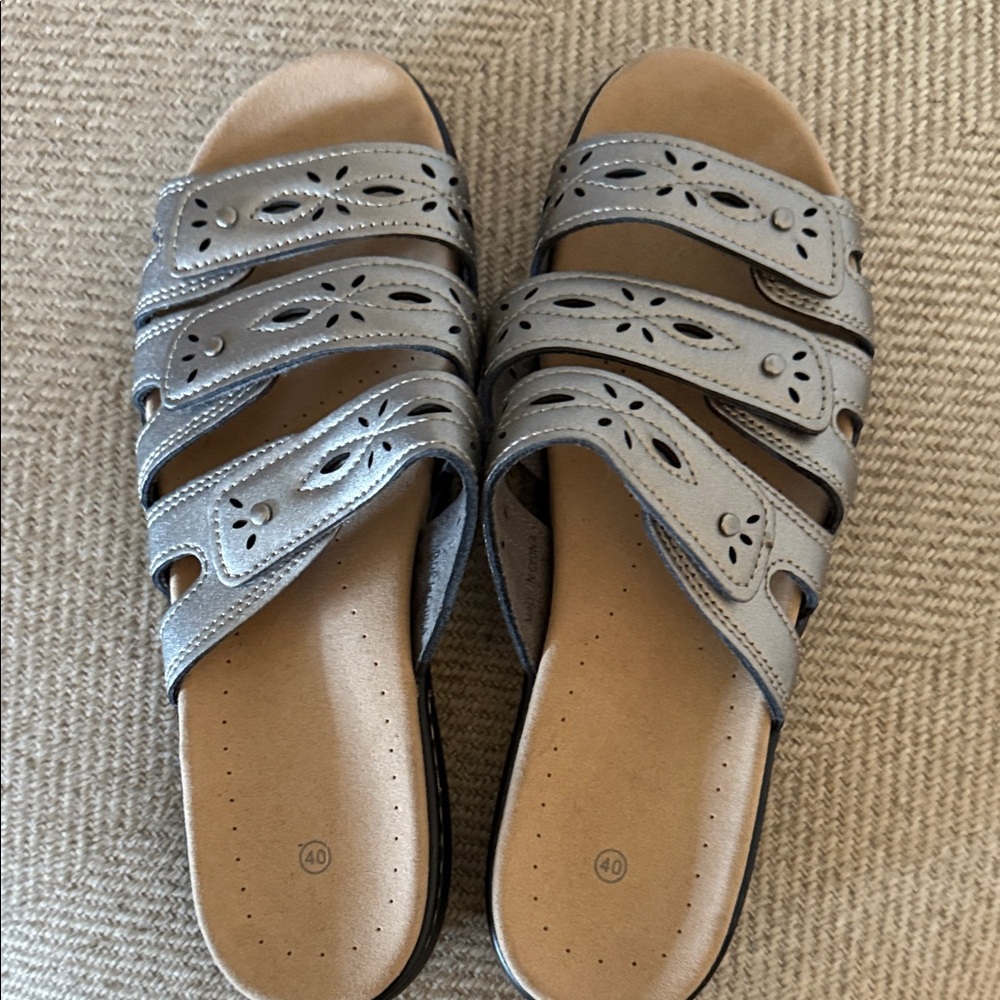 Women's Gray Sandals